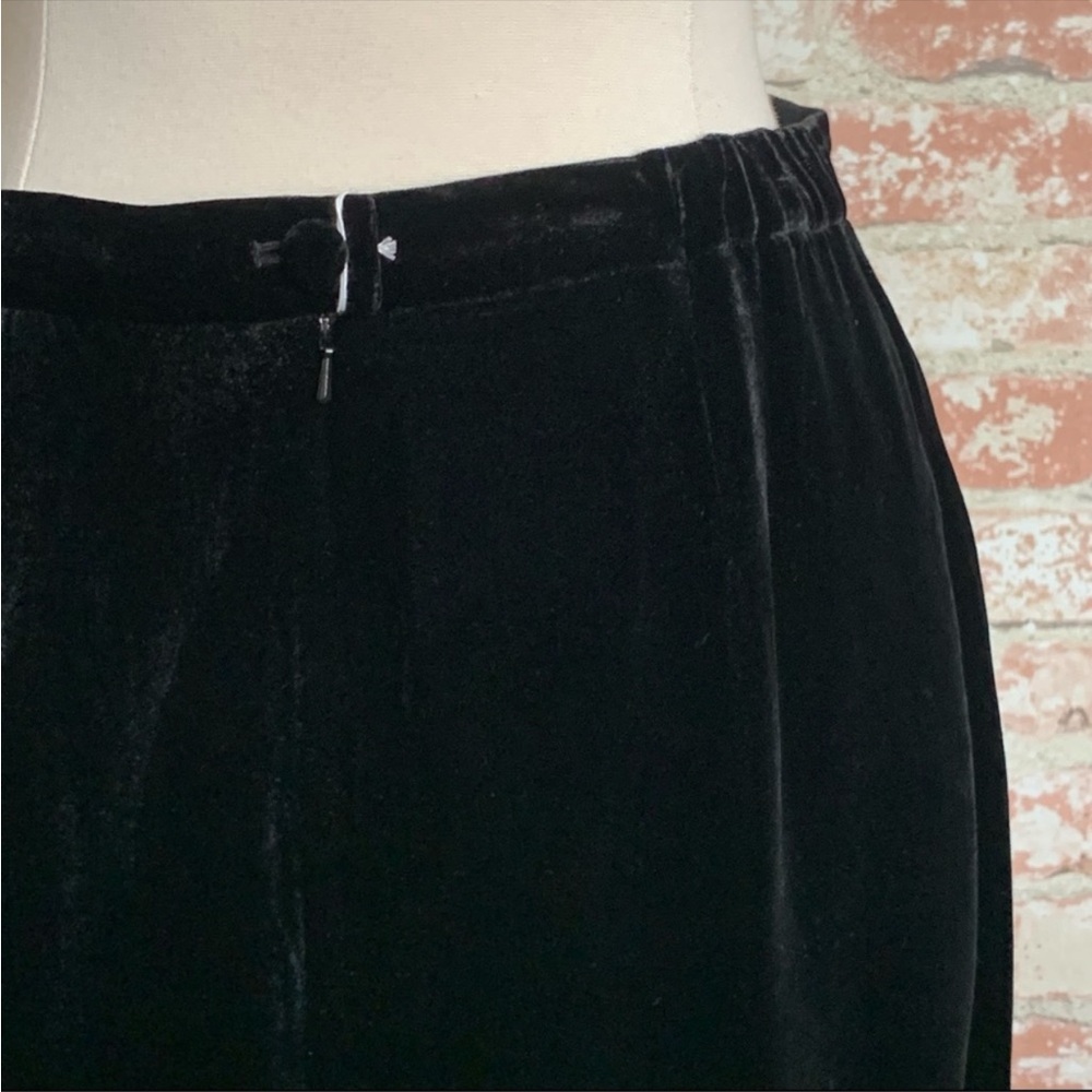LANDS END Black Velvet Skirt Size 14 Knee Length - Picture 6 of 8